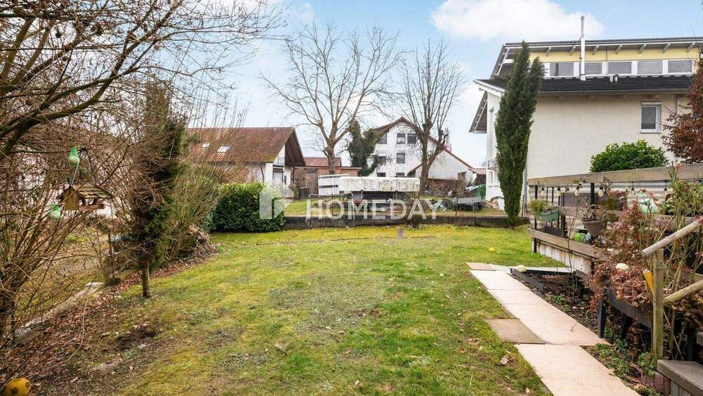 Moderne Etagenwohnung mit eigenem Gartenanteil und Stellplatz in guter Lage 4 zimmer