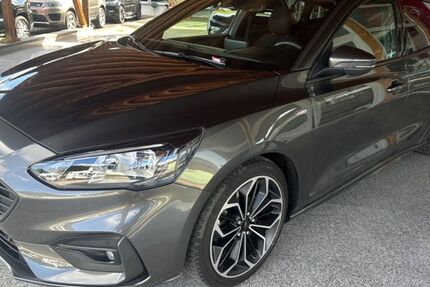 Ford Focus 57.286 km 13.999 € Rudolstadt 07407