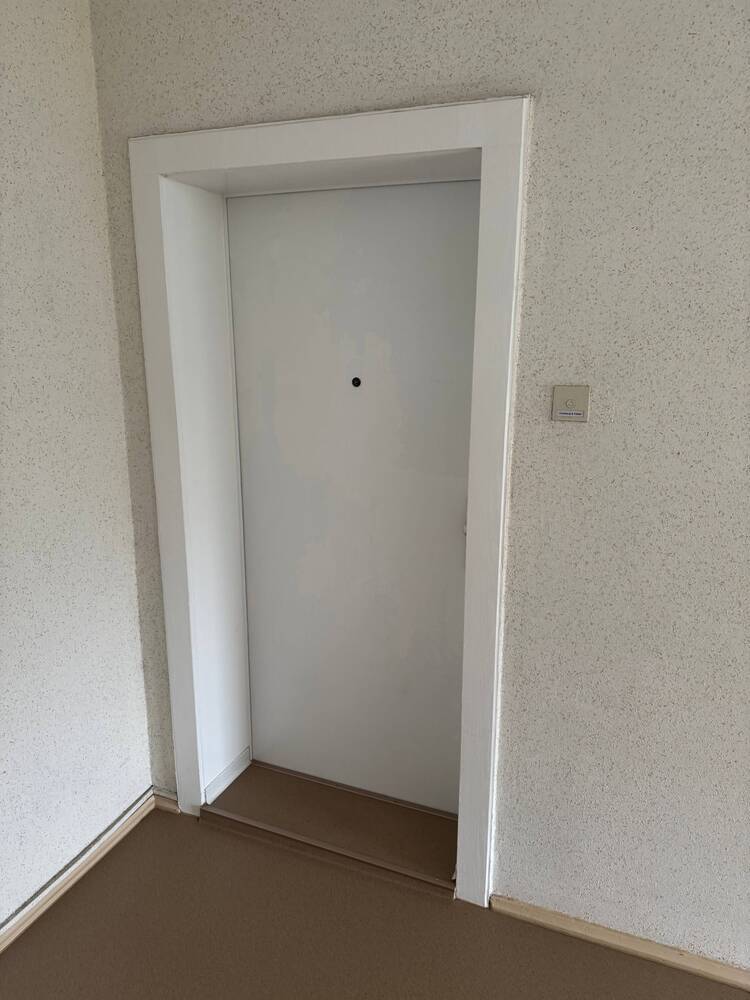 Schöne 3 Zimmer Wohnung im 1. OG mit ca. 86qm und Garten - frei ab sofort!