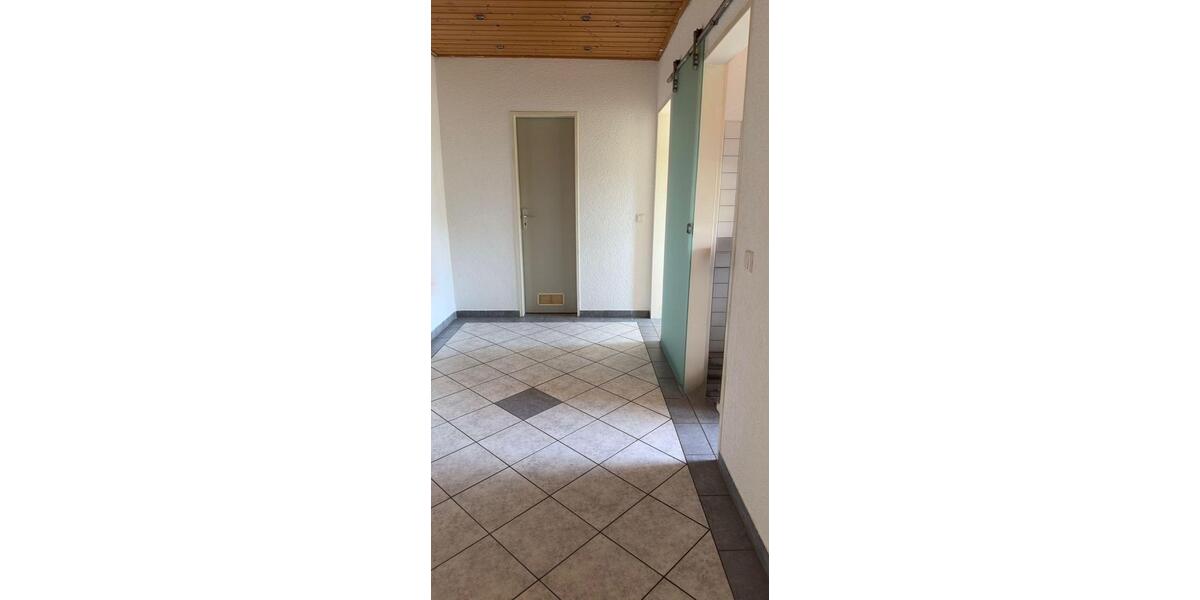 Etagenwohnung Radolfzell am Bodensee - 2 Zimmer, 66 m&sup2;, 825&euro; | Angebot:26341190
