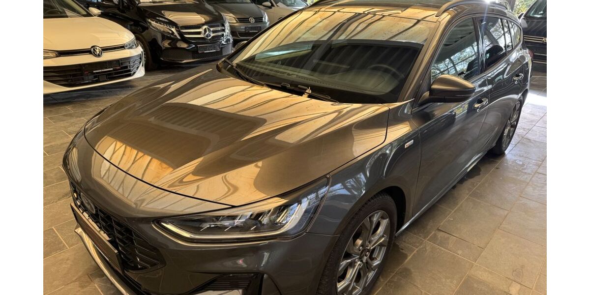 Ford Focus 42.500 km 16.899 &euro; Versmold 33775