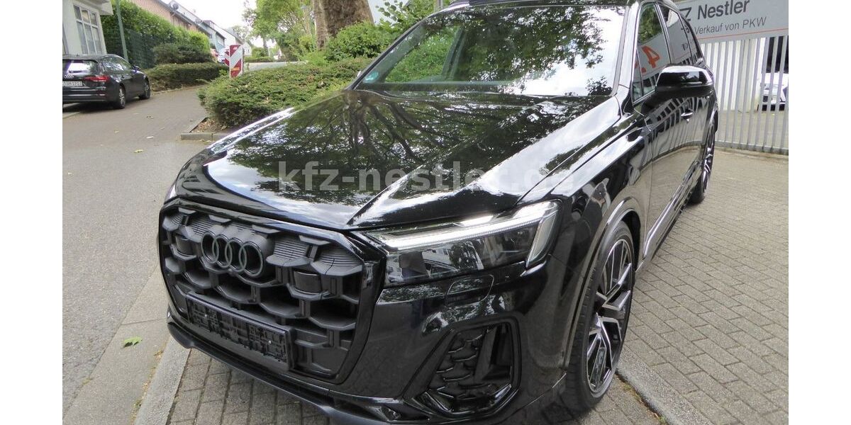 Audi Q7 7.900 km 76.900 € Essen 45134