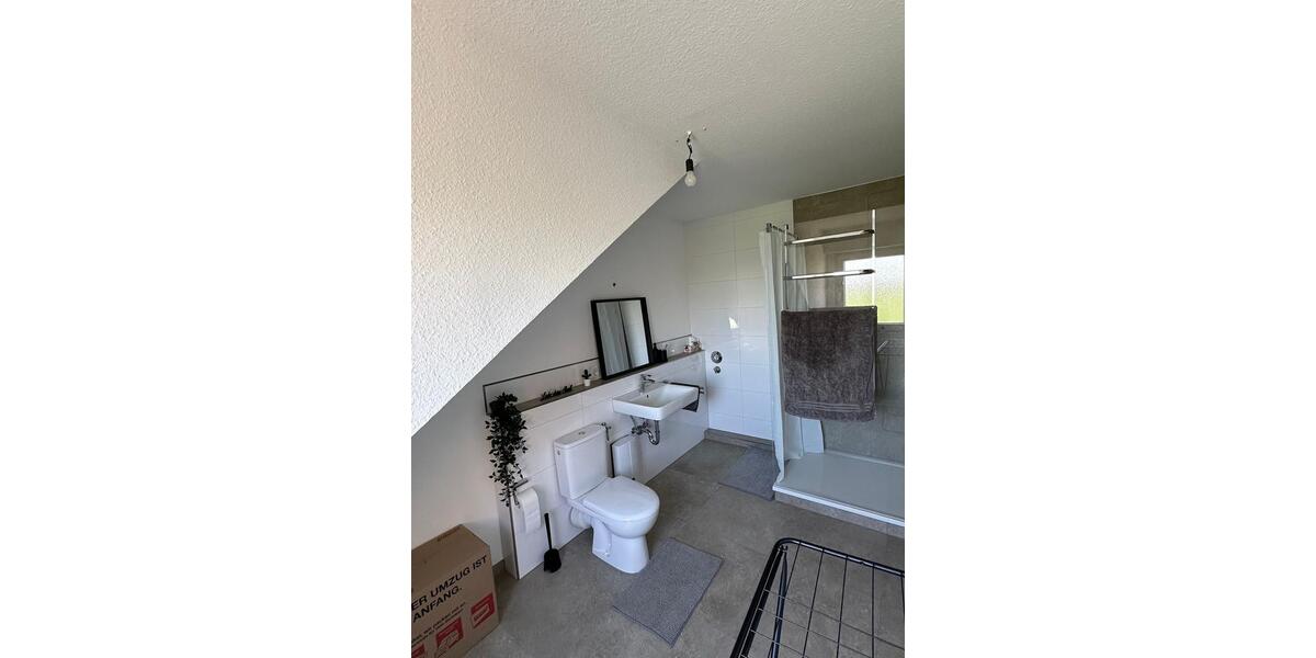 Dachgeschoßwohnung Köln Porz - 2 Zimmer, 62 m&sup2;, 1.050&euro; | Angebot:25417019