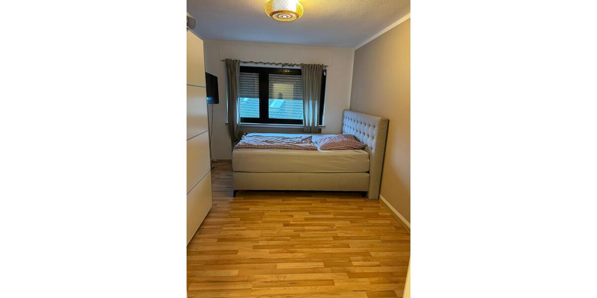Etagenwohnung Idstein - 3 Zimmer, 93 m&sup2;, 720&euro; | Angebot:26461831