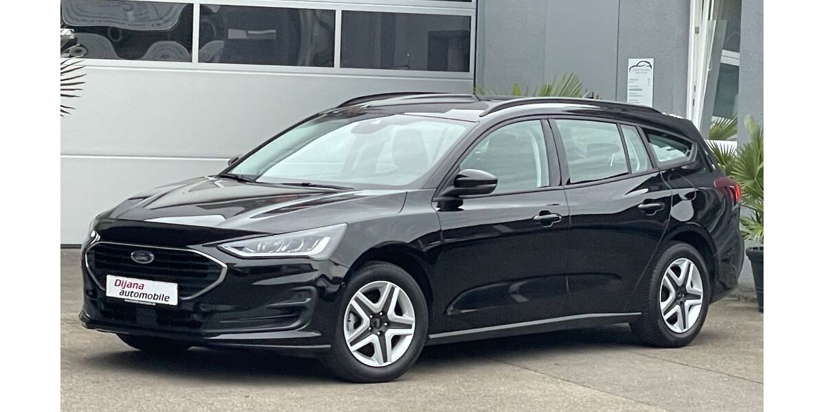 Ford Focus 32.200 km 16.877 &euro; Nürtingen bei Stuttgart 72622