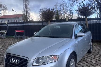 Audi A4 270.000 km 2.990 &euro; Bückeburg 31675