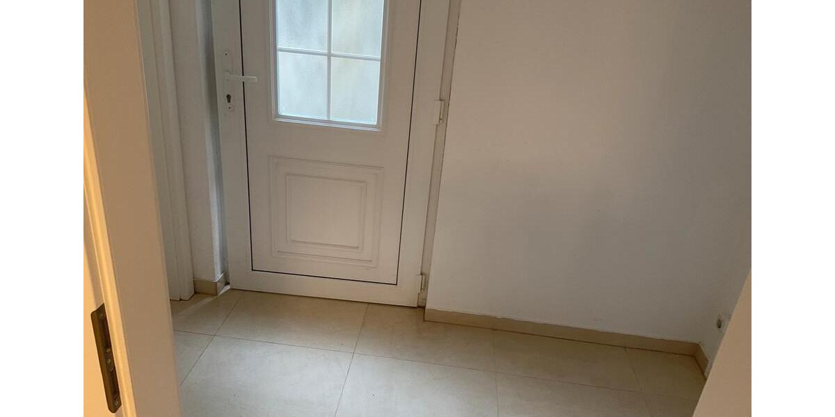 Etagenwohnung Markgröningen - 1 Zimmer, 60 m&sup2;, 1.000&euro; | Angebot:25902079