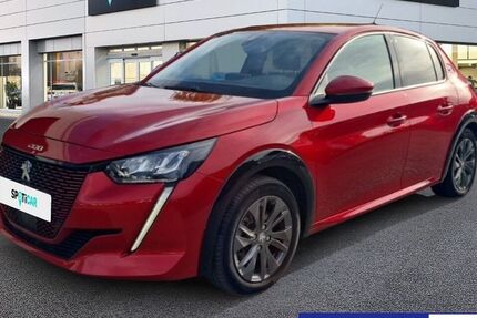 Peugeot 208 30.117 km 16.490 € Wiesbaden 65201