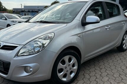 Hyundai i20 84.000 km 5.950 &euro; Frankfurt am Main 65933