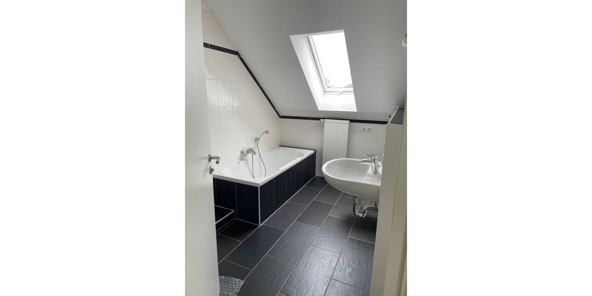 Dachgeschoßwohnung Heiligenstadt in Oberfranken - 3 Zimmer, 91 m&sup2;, 870&euro; | Angebot:26538661