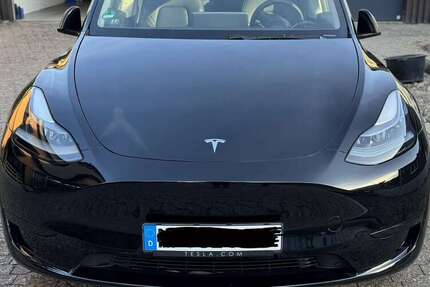 Tesla Model Y 26.860 km 34.900 &euro; Herford 32051