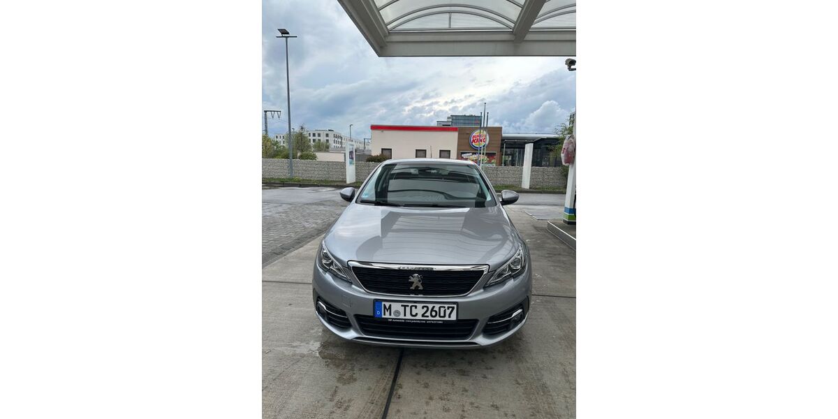 Peugeot 308 85.600 km 13.290 &euro; münchen 85586
