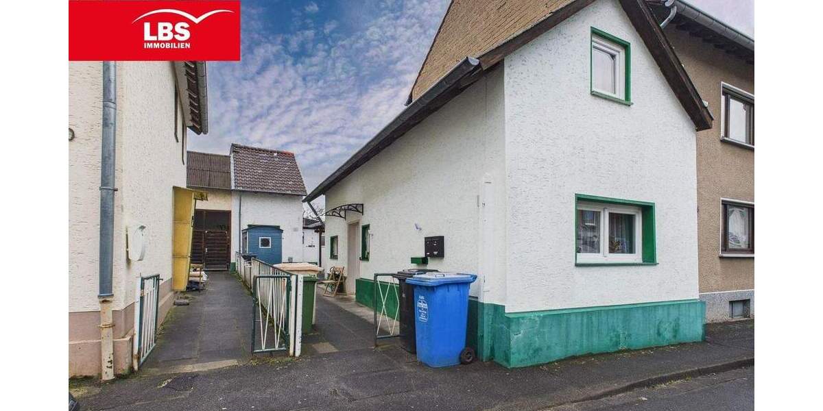 Mehrfamilienhaus, Wohnhaus Bonn Lannesdorf - 6 Zimmer, 188 m&sup2;, 330.000&euro; | Angebot:24635053