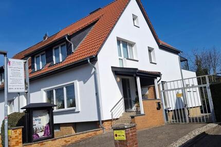 Maisonette-Wohnung mit großer Dachterrasse in Bestlage von AWB zimmer