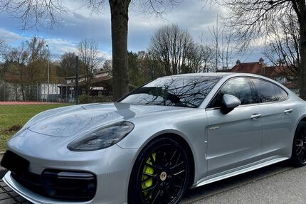 Porsche Panamera 57.500 km 97.100 &euro; Stuttgart 70176
