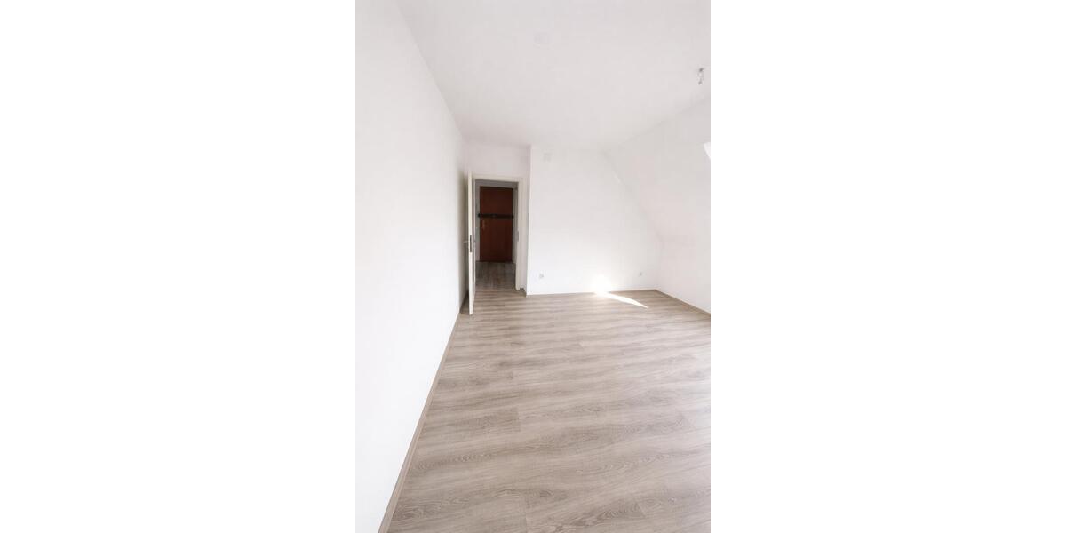 Dachgeschoßwohnung Essen Stadtbezirk IV - 2 Zimmer, 60 m&sup2;, 125.000&euro; | Angebot:26313063