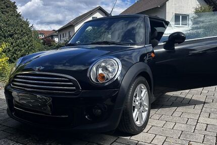 Mini Cooper Cabrio 98.500 km 8.499 &euro; Großenlüder 36137
