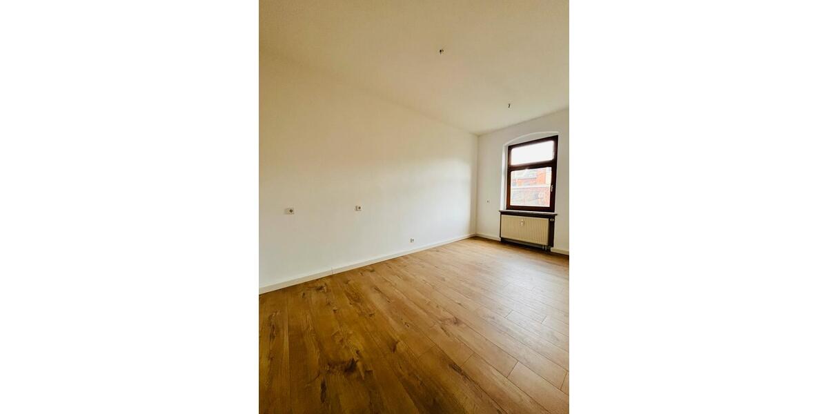 Mehrfamilienhaus, Wohnhaus Falkenstein/Vogtland Vogtland - 19 Zimmer, 250 m&sup2;, 230.000&euro; | Angebot:26421316