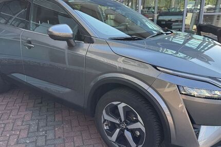 Nissan Qashqai 15.913 km 22.490 &euro; Eppelborn-Neububach 66571