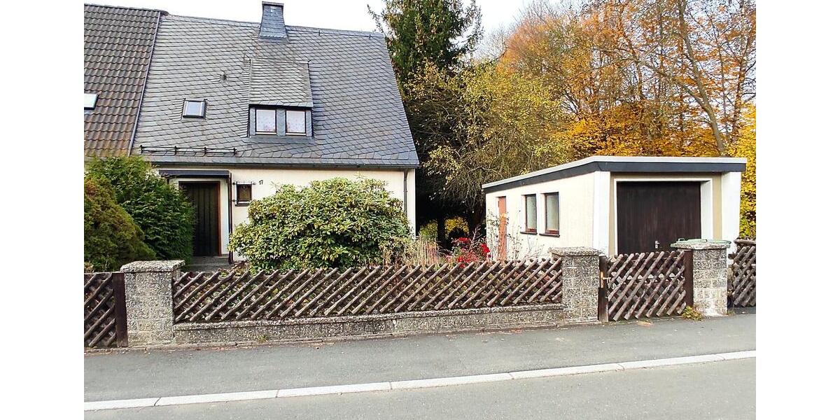 Reihenhaushälfte Einfamilienhaus in ruhiger Lage 8 zimmer