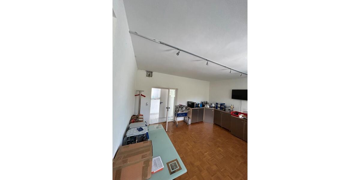 Gewerbeobjekt Metzingen - 2.600&euro; | Angebot:26268572