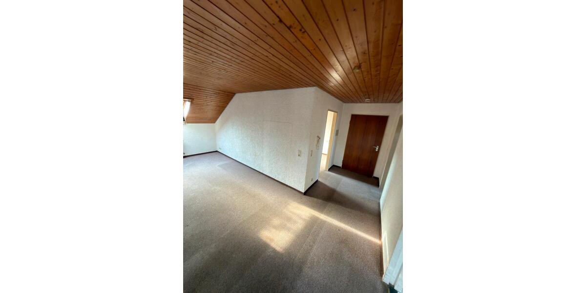 Dachgeschoßwohnung Großbettlingen - 2 Zimmer, 50 m&sup2;, 168.000&euro; | Angebot:24720566