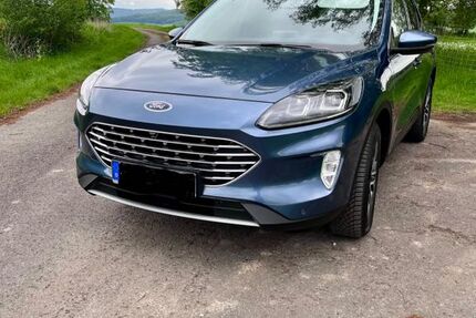 Ford Kuga 45.600 km 22.499 &euro; Barntrup 32683