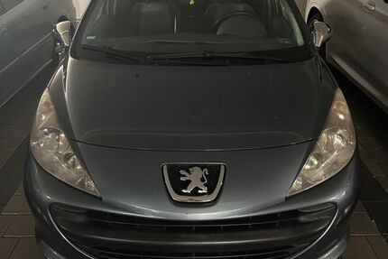 Peugeot 207 233.000 km 1.100 &euro; München 81476