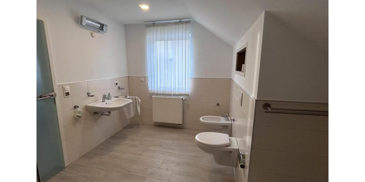 Einfamilienhaus Morsbach - 3 Zimmer, 138 m&sup2;, 1.000&euro; | Angebot:25151786