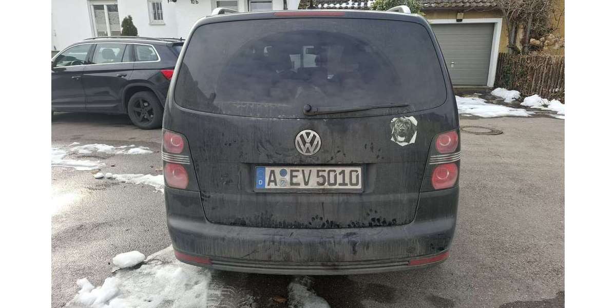 VW Touran 317.000 km 1.600 &euro; Lechhausen (Augsburg) 86165