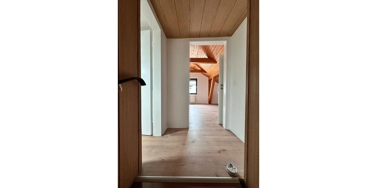 Reihenhaus Lippstadt Overhagen - 7 Zimmer, 101 m&sup2;, 1.650&euro; | Angebot:26443114