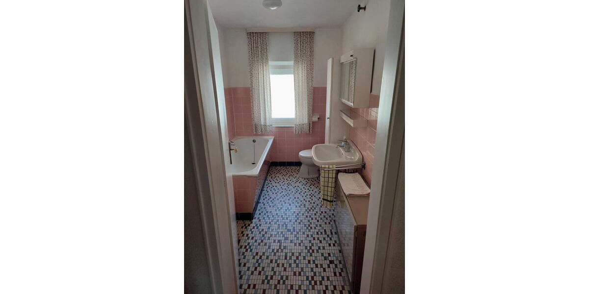 Einfamilienhaus Ottobeuren - 8 Zimmer, 136 m&sup2;, 475.000&euro; | Angebot:26200087