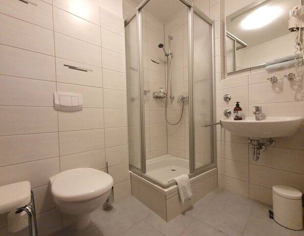 Gewerbeobjekt Weikersheim - 595.000&euro; | Angebot:25668899