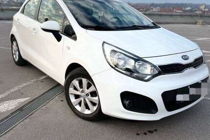 Kia Rio 143.025 km 3.100 &euro; Lind (Köln) 51147