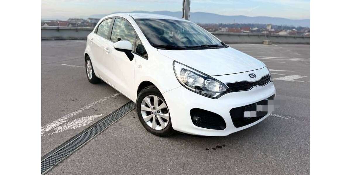 Kia Rio 143.025 km 3.100 &euro; Lind (Köln) 51147