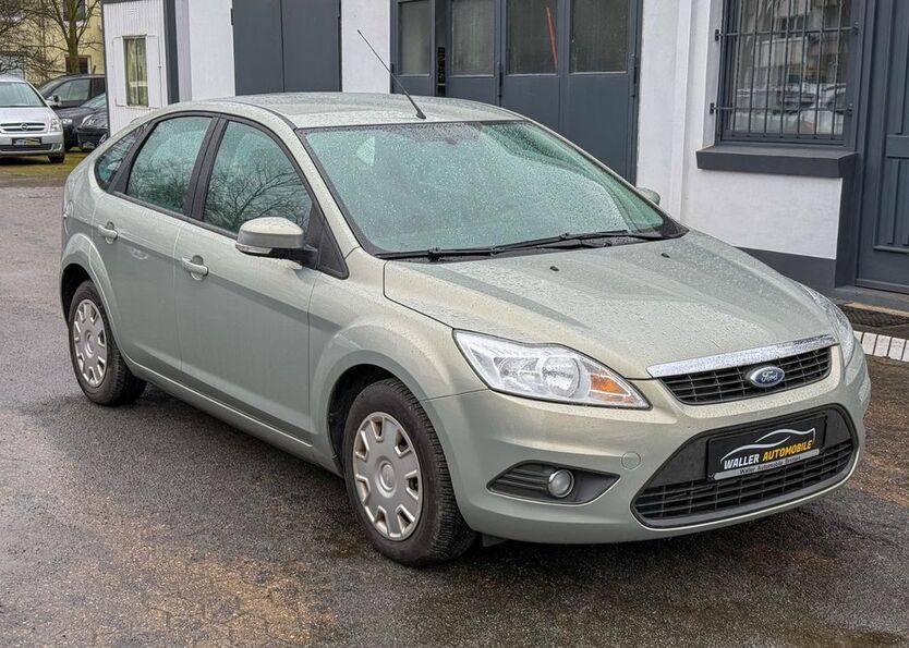 Ford Focus 108.000 km 4.990 € Bremen 28219