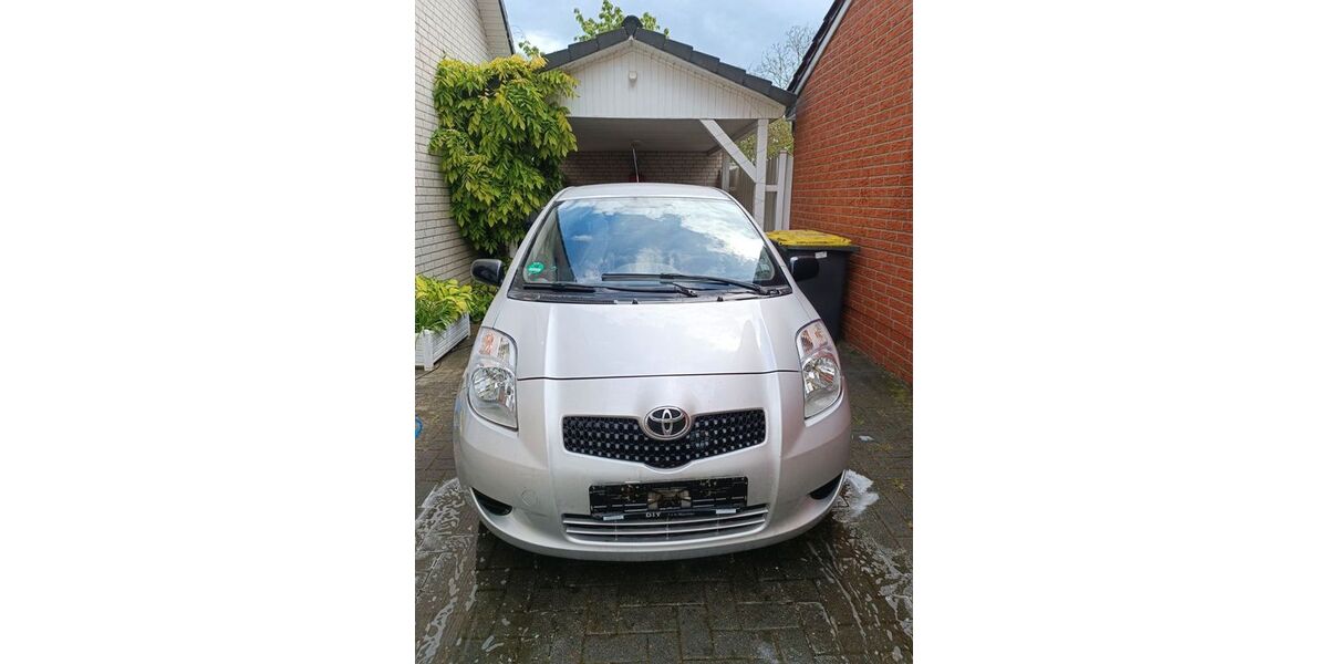 Toyota Yaris 117.400 km 2.600 &euro; Diepholz 49356