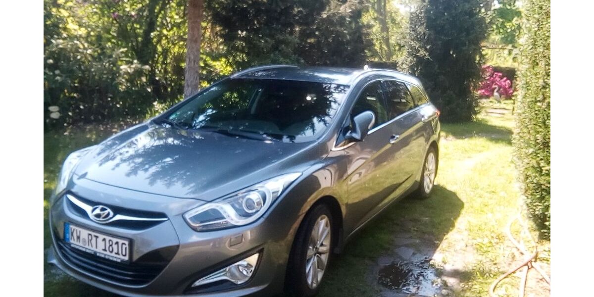 Hyundai i40 84.145 km 9.250 &euro; 15711 Königs Wusterhausen/ OT Zeesen 15711