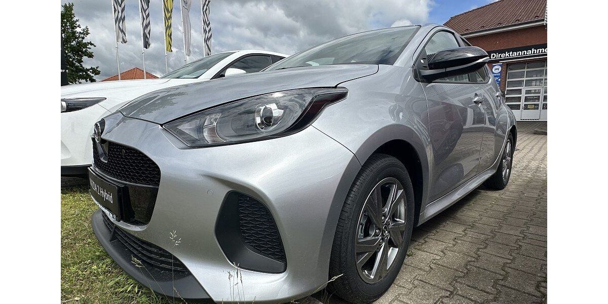 Mazda 2 Hybrid 7.559 km 24.990 &euro; Waren 17192