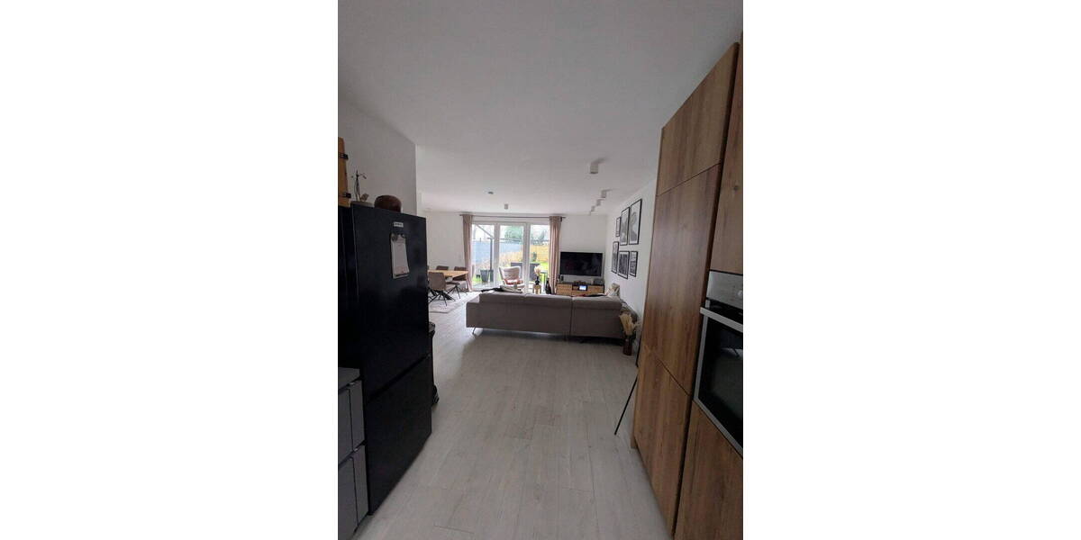Reihenmittelhaus Quickborn - 4 Zimmer, 123 m&sup2;, 1.700&euro; | Angebot:26188528