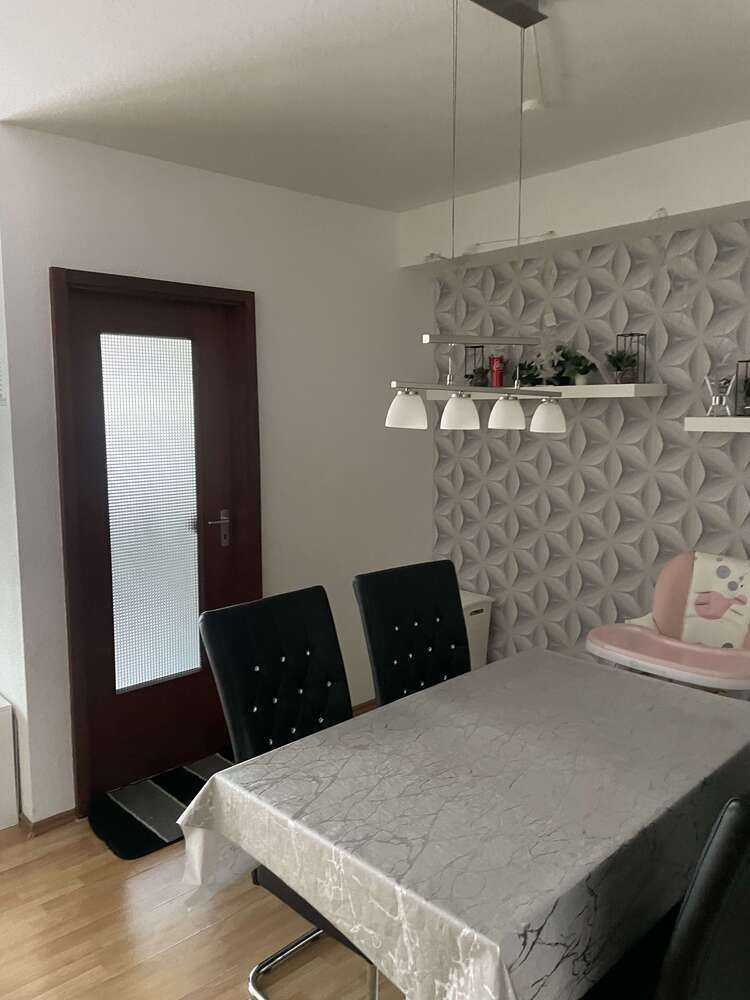 Wohnung zum Kaufen in Düsseldorf 245.000 € 77 m²