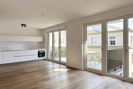 Wohnung Stuttgart West - 3 Zimmer, 90 m&sup2;, 1.790&euro; | Angebot:26675076