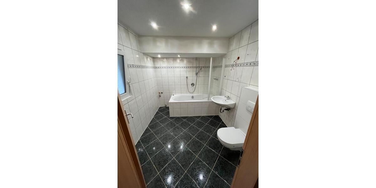 Etagenwohnung Kaltennordheim - 3 Zimmer, 96 m&sup2;, 650&euro; | Angebot:24691981