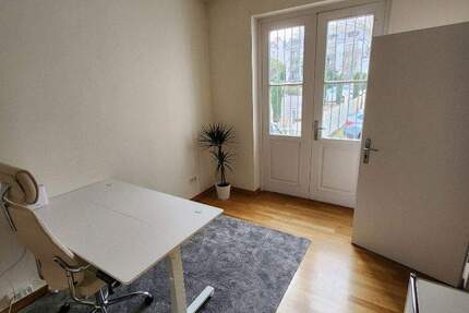 Exklusiver Altbau mit Vollausstattung - All-in-Miete zimmer