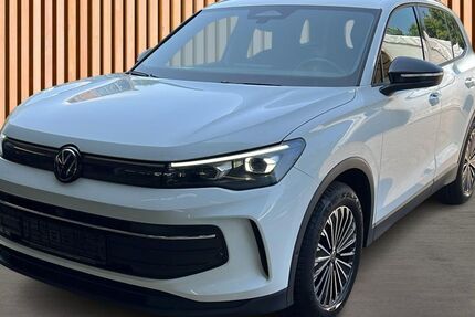 VW Tiguan 11.143 km 33.590 &euro; Dresden 01328