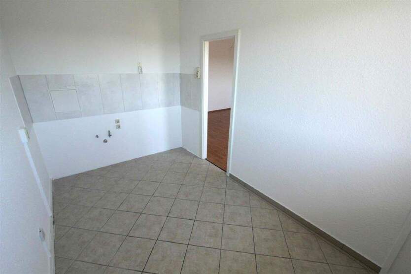 Attraktive neu renovierte 2-Raum-Wohnung in Teutschenthal 2 zimmer