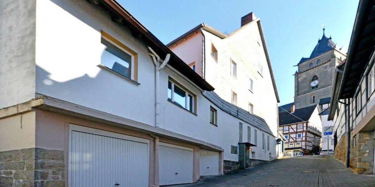 Mehrfamilienhaus, Wohnhaus Wolfhagen - 9 Zimmer, 258 m&sup2;, 180.000&euro; | Angebot:26763338
