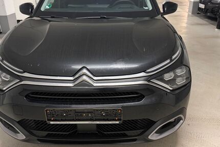 Citroen C4 X 16.800 km 21.400 &euro; Perl 66706