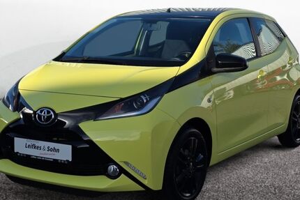 Toyota Aygo (X) 81.500 km 8.490 &euro; Coesfeld 48653