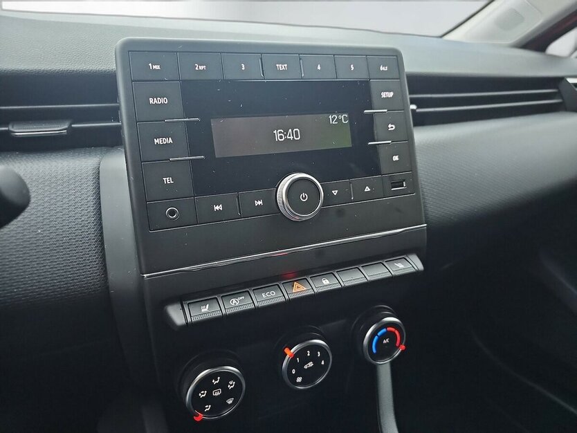 Renault Clio Zen + Durchsicht + TÜV+ NEU 11555.- Netto + 21.949 km 13.750 € Schwalbach/Taunus 65824